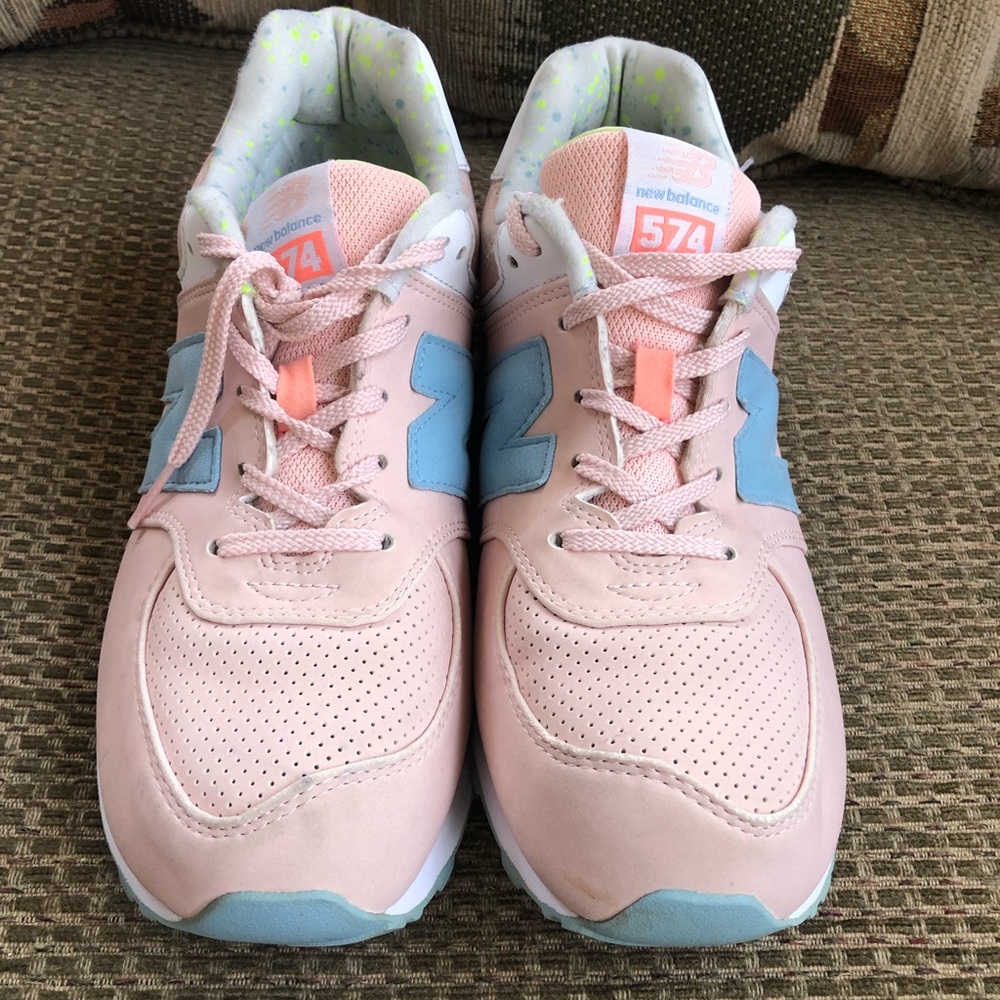 New Balance 574 woman size 7 pastel